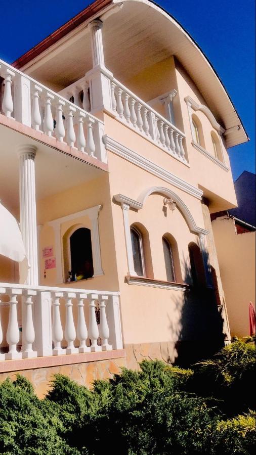 شقة Adam Apartmanhaz سيغيد المظهر الخارجي الصورة